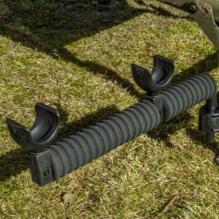 Korum Any Chair Butt Rest, Doppelte Halterung 6 Korum Any Chair Butt Rest, Doppelte Halterung – Bild 4