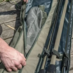 Korum Transition Folding Holdall, 3-Ruten -Fisch Zubehoer korum transition 3 rod folding rod holdall 9 1.jpg